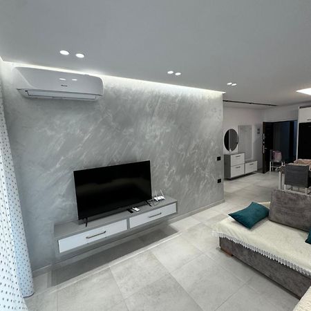 Alpha Lux Apartment Sarande Exterior photo